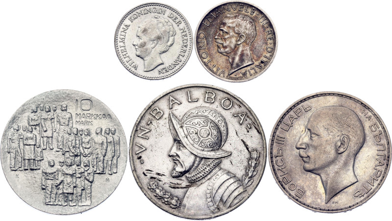 World Lot of 5 Coins 1927 - 1977

Silver., Total weight: 78.46 g.; Various Cou...