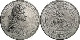 Brandenburg/-Preussen. 
Friedrich III. 1688-1701. Medaille 1690 (v. J. Smeltzing) a.d. Verleihung des Hosenbandordens. Lorbeerbekränztes Brb. mit Spi...