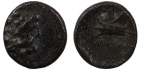 Phoenicia. Arados. (137-51 BC) Æ Bronze. (15mm, 3,10g) Obv: laureate head of Zeus right. Rev: galley-ram left.