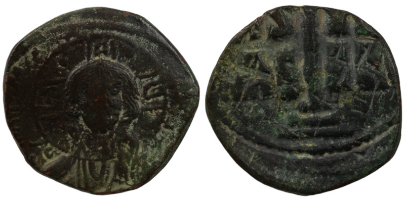 Basil II. and Constantine VIII. (1020-1028 AD). Follis. (24mm, 5,75g) Constantin...