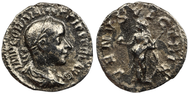 Gordian III. (238-244 AD). Denar. (17mm, 2,60g) Rome. Obv: IMP GORDIANVS PIVS FE...