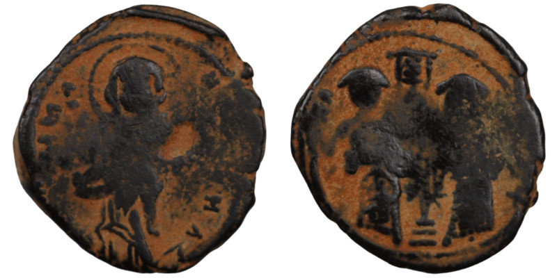 Constantine X. Ducas. (1059-1067 AD). Follis. (29mm, 10,63g) Constantinople. Obv...