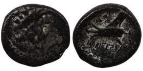 Phoenicia. Arados. (137-51 BC) Æ Bronze. (14mm, 3,49g) Obv: laureate head of Zeus right. Rev: galley-ram left.