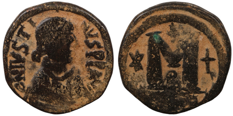 Justin I. (518-527 AD) Æ Follis. (31mm, 15,13g) Constantinople. Obv: D N IVSTINV...