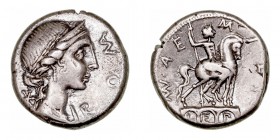 Aemilia
Denario. AR. (114-113 a.C.). A/Cabeza laureada de Roma a der., detrás X, delante ROMA. R/Estatua ecuestre sobre tres arcos, dentro de ellos L...