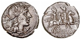 Lucretia
Denario. AR. Roma. (136 a.C.). A/Cabeza de Roma a der., delante X y detrás TRIO. R/Los Dioscuros a caballo a der., encima estrellas, debajo ...