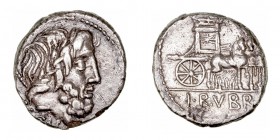 Rubria
Denario. AR. Roma. (87 a.C.). A/Cabeza laureada de Júpiter a der. con cetro sobre el hombro, detrás (DOSSEN). R/Carro triunfal a der., encima ...