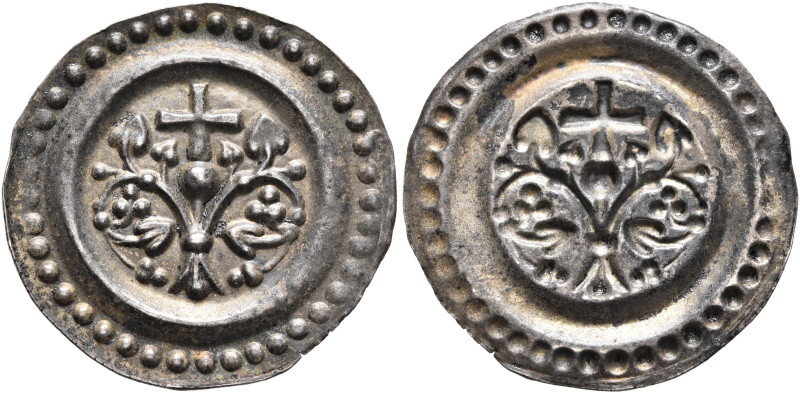 GERMANY. Lindau, Abtei. 1250-1270. Bracteate (Silver, 21 mm, 0.38 g), under roya...