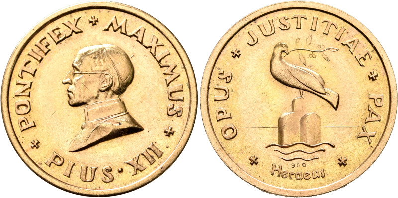 ITALY. Papal Coinage. Pius XII, 1939-1958. Medal (Gold, 22 mm, 8.00 g, 12 h), on...