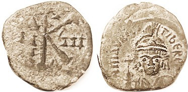 MAURICE, 1/2 Follis, S497, Facg bust/large K, Year uII; VF, sl off-ctr on unroun...