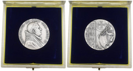 Benedetto XVI (2005-2013) - Medaglia anno IV - Ag - gr. 39,91; Ø mm 44 - Mont. 4 - in cofanetto e confezione di zecca

FDC

SPEDIZIONE IN TUTTO IL...