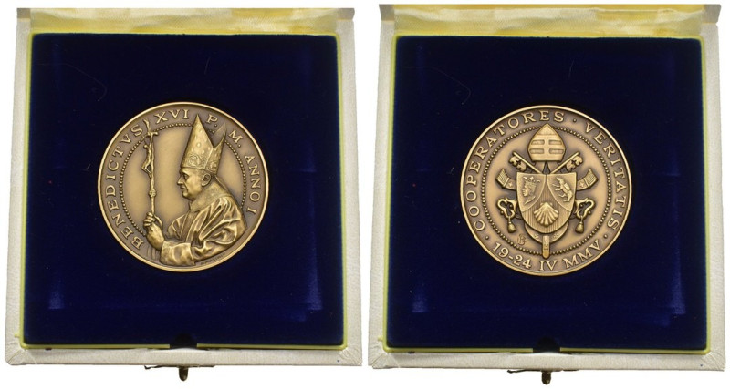 Benedetto XVI (2005-2013) - Medaglia anno I - Ae - gr. 32,74; Ø mm 44 - Mont. 1 ...