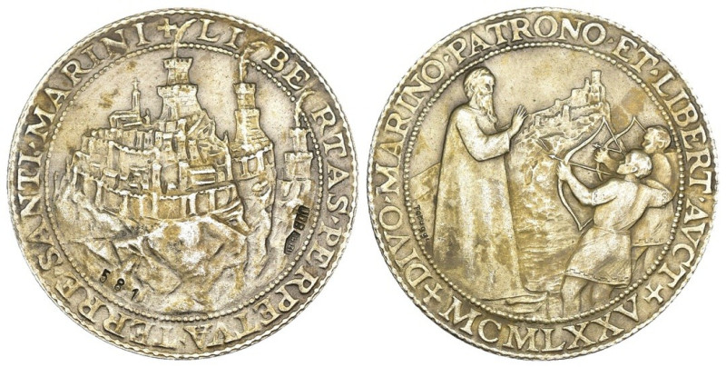San Marino - Medaglia 1975 - "Antichi Sigilli" - gr. 14,80; Ø mm 31 - Ag

qSPL...