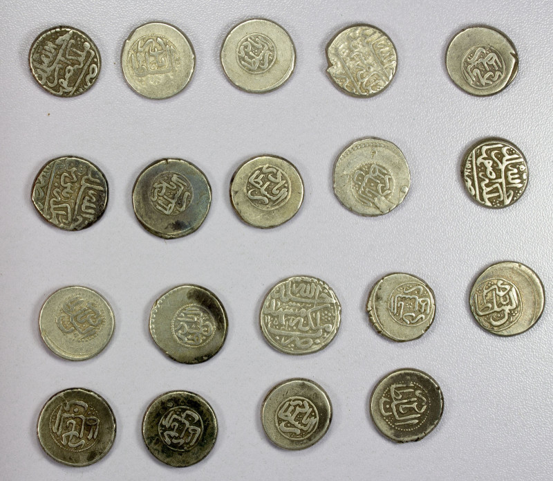 AFSHARID: Nadir Shah, 1735-1747, LOT of 19 silver coins, type A-2747 (AR 6 shahi...