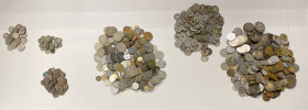 WORLDWIDE: LOT of 1137 coins, including Bhutan 1/2 rupees (50 pcs), low-grade Roman bronzes (31), Buffalo Nickels (36, full-, partial-, and no-dates),...