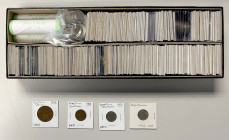 WORLDWIDE: LOT of 520 coins, including Argentina (3 pcs), Australia (1), Austria (6), Bahamas (1), Belize (2), Brazil (1), British Virgin Islands (1),...