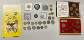 WORLDWIDE: LOT of 26 coins and 3 sets, including Nepal (1 pc), Netherlands/Overijssel/Kampen (1), Poland (1), Ragusa (1), Russia/ USSR (1, mint set), ...