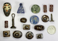 WORLDWIDE: LOT of 17 engraved seals & stamps & 1 tourist coin, 20th and 21st century jewelers' pieces: including 10 large intaglio stamps with various...