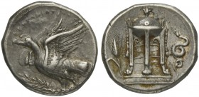 Bruttium, Croton, Stater, ca. 425-350 BC; AR (g 7,66; mm 22; h 10); KPOTΩNIATΩN, eagle standing l, wings open, on olive-branch, Rv. Ornate tripod; on ...