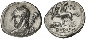 Ti. Quinctius (?), Denarius, Rome, 112 or 111 BC; AR (g 3,85; mm 19; h 6); Laureate bust of Hercules Respiciens l., holding club over shoulder, Rv. De...