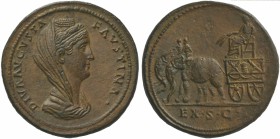 Diva Faustina Maior, Sestertius struck under Antoninus Pius, Rome, after AD 141; AE (g 26,25; mm 34; h 12); DIVA AVGVSTA - FAVSTINA, draped bust r., h...