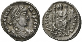 Magnus Maximus (Usurper, 383-388), Siliqua, Treveri, AD 383-388; AR (g 2,46; mm 18; h 6); D N MAG MAX - IMVS P F AVG, diademed, draped and cuirassed b...