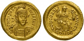 Theodosius II (408-450), Solidus, Constantinopolis, AD 408-430; AV (g 4,46; mm 21; h 6); D N THEODO - SIVS P F AVG, diademed, draped and cuirassed bus...