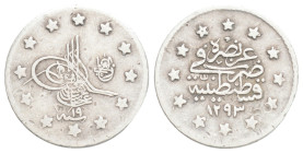 Medieval
Islamic Silver Coins, Ar.1,1 g. 14,8 mm.