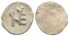 Byzantine lead seal 2,3 g. 16,7 mm.