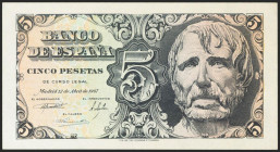 5 Pesetas. 12 de Abril de 1947. Serie A. (Edifil 2017: 454a). Conserva todo su apresto original. SC-.