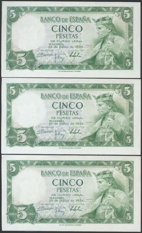 5 Pesetas. 22 de Julio de 1954. Trío correlativo. Serie S. (Edifil 2017: 466a). ...