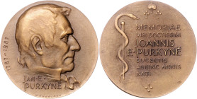 Medicina in nummis. 
Personenmedaillen. 
Purkyne, Jan E. (1787-1869). Bronzegussmed. 1987, v. Milan Knobloch, auf den 200. Geburtstag des bedeut. ts...