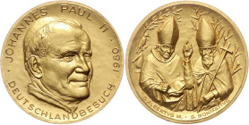 Ausländische Medaillen. 
Vatikan. 
Johannes Paul II. 1978-2005. Vergold. Bronzemed. 1980, v. Lorioli, auf seinen Deutschlandbesuch, Kopf halbre./Hüf...