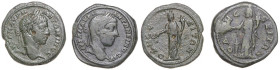 Römische Münzen. 
Kolonien und Provinzen. 
Moesia inf./Odessos, Elagabal, 218-222. AE 26, belorb. Bü. re./stehender Großer Gott von Odessos, mit Pat...