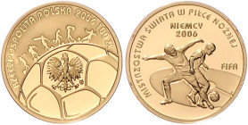 Polen. 
Dritte Republik seit 1989. 100 Zloty 2006, GOLD (8,0 g 900 f.), Fußball-WM 2006 in Deutschland. Par.&nbsp;1021, Schön&nbsp;591, Fb.&nbsp;214....