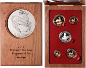 Südafrika. 
Rep. Südafrika seit 1961. "Krugerrand Premium de Luxe Set" 2010, GOLD, mit 4 Münzen (1 Oz, 1/2 Oz, 1/4 Oz u. 1/10 Oz fein) und einer Meda...