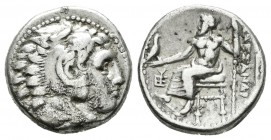 Imperio Macedonio. Alejandro III Magno. Dracma. 336-323 a.C. Arrhidaios. (Price-2597). Anv.: Cabeza de Heracles a derecha recubierta con piel de león....