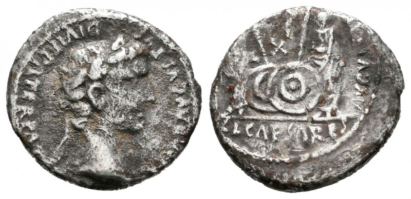 Augusto. Denario. 7-6 a.C. Lugdunum. (Ffc-23). (Ric-211). (Cd-853). Ag. 3,23 g. ...