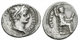 Tiberio. Denario. 14-37 d.C. Lugdunum. (Spink-1763). (Ric-26). Rev.: (PONTIF) MAXIM. Ag. 3,76 g. BC+. Est...90,00.