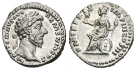 Marco Aurelio. Denario. 166 d.C. Roma. (Spink-4923). (Ric-155). Rev.: P M TR P XX IMP III COS III. Roma sentada a izquierda con Victoria y lanza, detr...