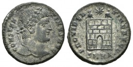 Constantino I. Centenional. 324-325 d.C. Cyzicus. (Spink-16261). (Ric-24). Rev.: PROVIDENTIAE AVGG. Entrada de campamento, en exergo SMKA. Ae. 3,39 g....