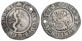 Fernando e Isabel (1474-1504). 1/2 real. Cuenca. (Cal-440 variante). Ag. 1,32 g. C gótica y estrella en reverso. Hoja de perejil al comienzo de las le...
