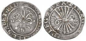 Fernando e Isabel (1474-1504). 1/2 real. Sevilla. (Cal-467). Ag. 1,50 g. Con S en anverso. Golpecitos de punzón en reverso. MBC-. Est...40,00.