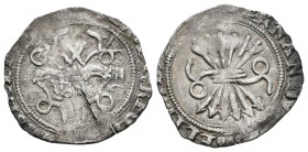 Fernando e Isabel (1474-1504). 1/2 real. Ag. 1,70 g. Falsa de época. Sin marca de ceca ni ensayador. Raya en anverso. Interesante. MBC-. Est...35,00.