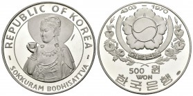 Corea del Sur. Sokkuram Bodhisattua. 500 won. 1970. (Km-12). Ag. 28,04 g. Tirada de 4700 ejemplares Golpe y rayas en anverso. SC-. Est...90,00.