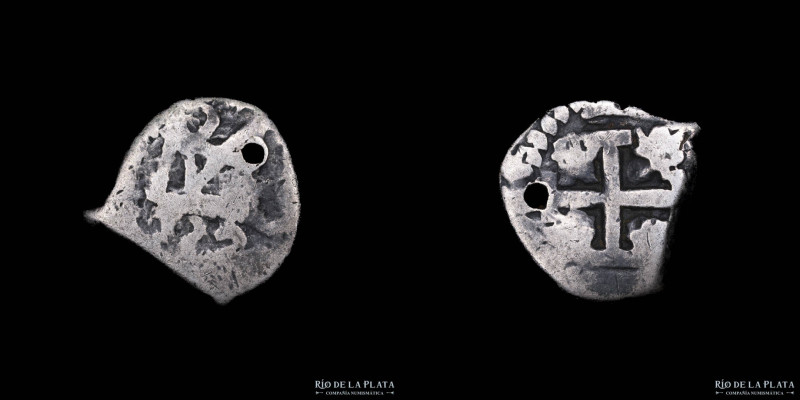 Potosí. Felipe V (1724-1746) 1/2 Real 1732. Macuquina. AG.917; 17.5mm; 1.67g. CJ...