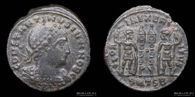 Constantine II (316-340AD) AE Follis. RIC 184
