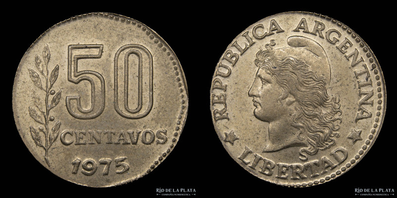 Argentina. Error. 50 Centavos 1975. En Cospel de 20 Ctvs. Bronce; 18.5mm; 3.17g....