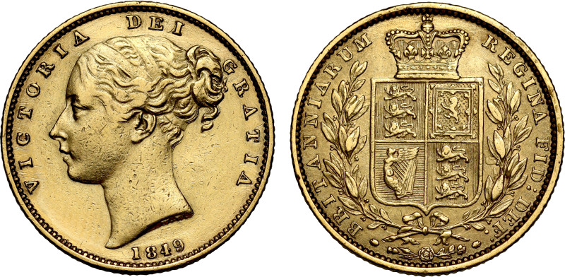 Victoria (1837-1901), gold Sovereign, 1849, second young head left, W.W. raised ...