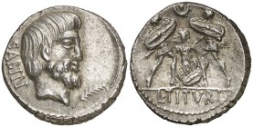 (89 a.C.). Gens Tituria. Denario. (Craw. 344/2b) (FFC. 1156, mismo ejemplar). 3,89 g. Bella. EBC.